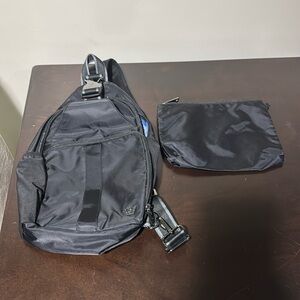 Oliver Thomas sling bag